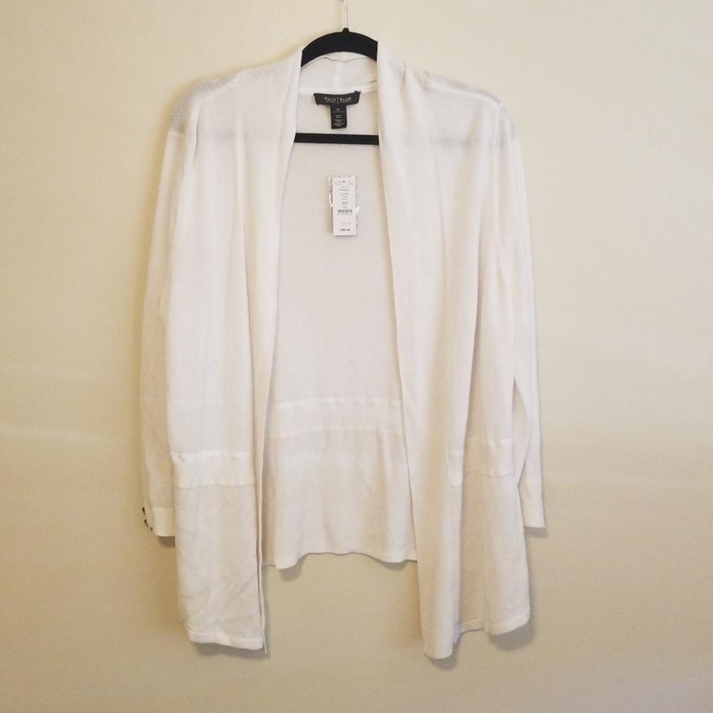 New WHBM White 3/4 Sleeve Light Weight Sweater